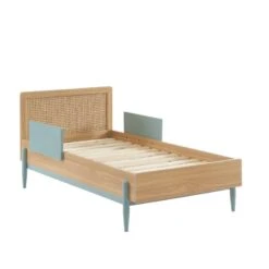 Lit Enfant PABLO Bleu Et Cannage Rotin 70x140 Sommier Inclus 13 Lit Enfant PABLO Bleu Et Cannage Rotin 70x140 Sommier Inclus -Mobilia Soldes lit enfant pablo bleu et cannage rotin 70x140 sommier inclus 3