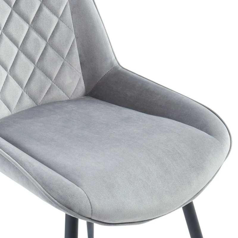 Lot De 2 Chaises ROMY Velours Gris Clair Pieds En Métal Noir 5 Lot De 2 Chaises ROMY Velours Gris Clair Pieds En Métal Noir – Image 3