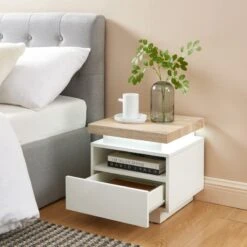 Table De Chevet à Led COSMOS Laqué Blanc Et Effet Chêne 1 Tiroir -Mobilia Soldes table de chevet a led cosmos laque blanc et effet chene 1 tiroir 2